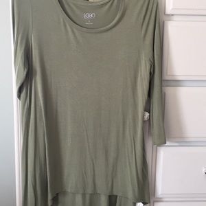 Women’s size L high/low top